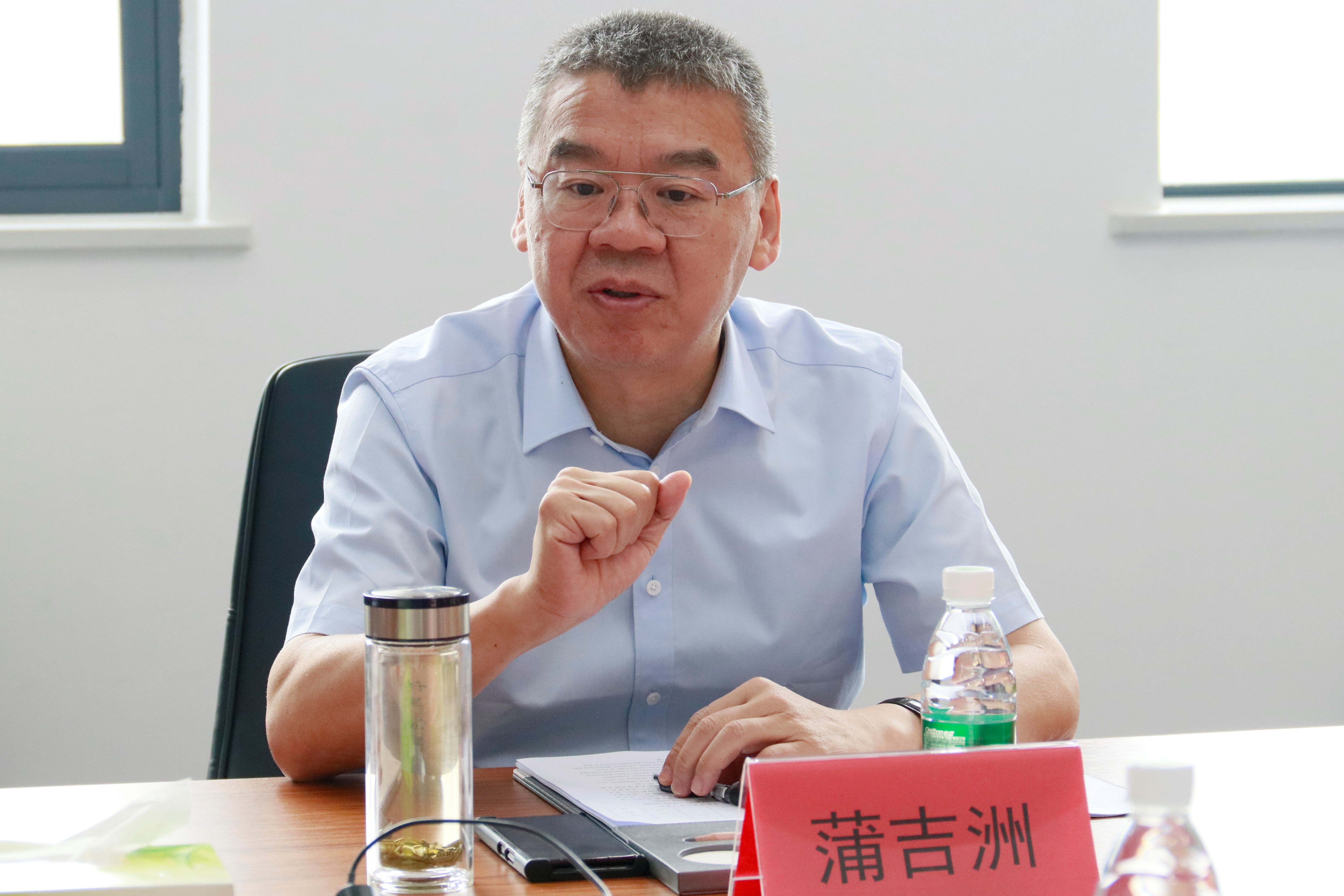 四川天馬公司第五屆董事會(huì)第三次會(huì)議成功召開(圖1) 四川天馬公司第五屆董事會(huì)第三次會(huì)議成功召開(圖1)