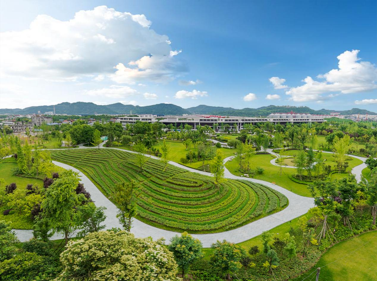 四川天馬屋頂分布式光伏項(xiàng)目正式發(fā)電并網(wǎng)(圖8) 四川天馬屋頂分布式光伏項(xiàng)目正式發(fā)電并網(wǎng)(圖8)